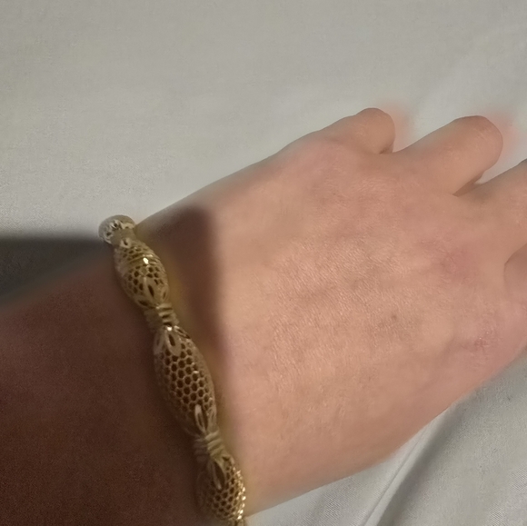 21kgp Dubai Jewelery - Elegant Gold Bracelet for Women - Picture 1 of 6